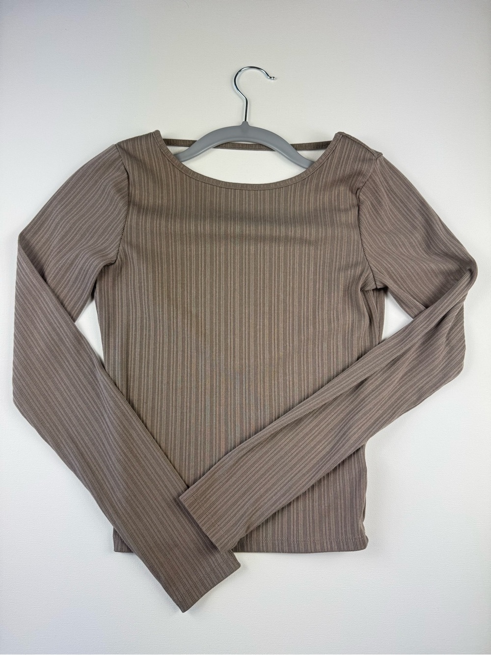 Cotton On Ribbed Long Sleeve Top in Taupe Brown Open Back Scoop Size Small